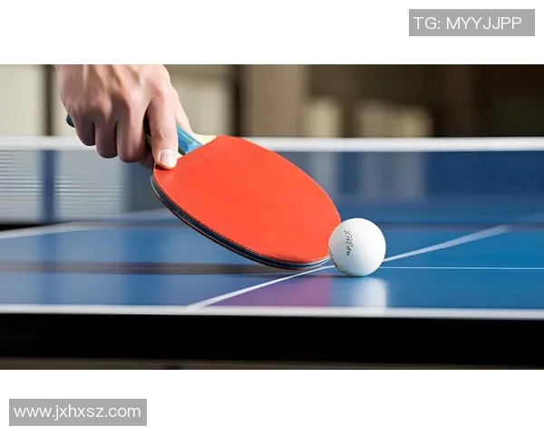 球星足球饰品挂件：展现运动激情与个人魅力的独特选择